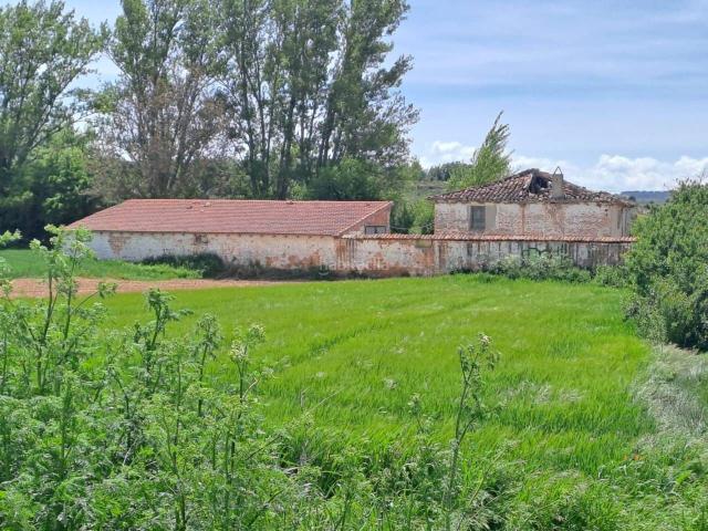Casa en venta en Revillarruz. IMPRESIONANTE CASAMOLINO CON TERRENO Y RIO. Casas.