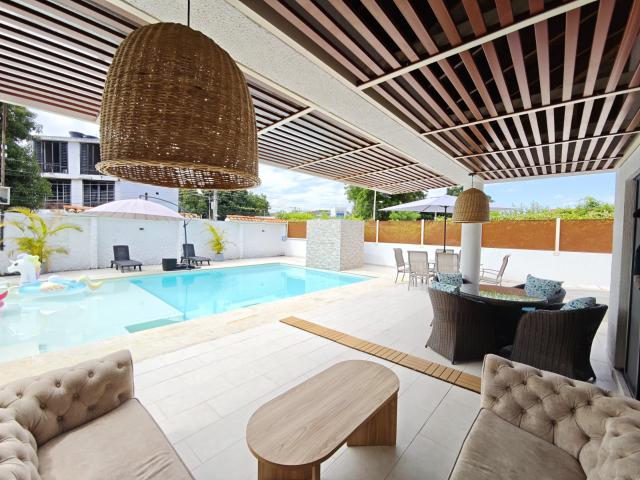 Casa En Venta En Ricaurte En Capriato V395978