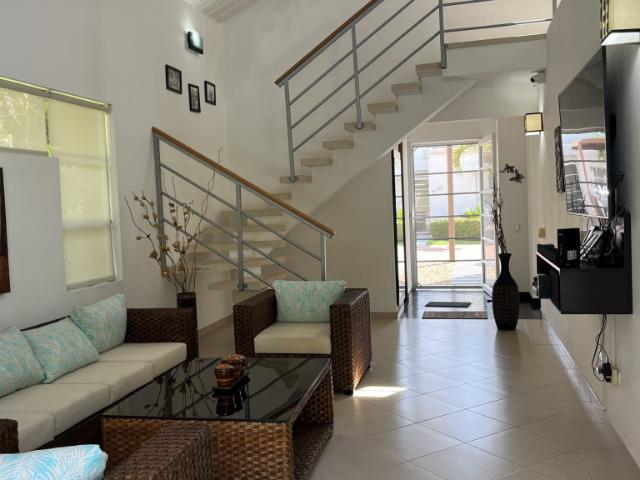 Casa En Venta En Ricaurte En Ricaurte V276636