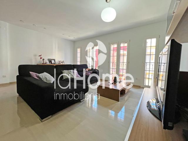 Casa en venta en Riba roja de Túria. DONDE LA ELEGANCIA Y EL CONFORT SE ENCUENTRAN. Casas Riba roja de.