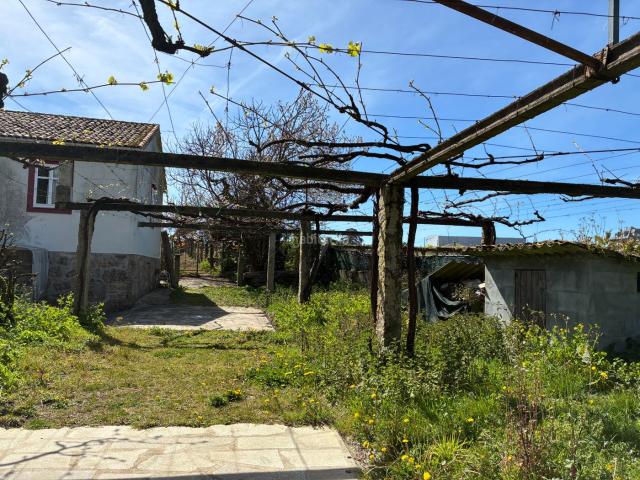 Casa en venta en Ribadumia. Casa Sisan. Casas.