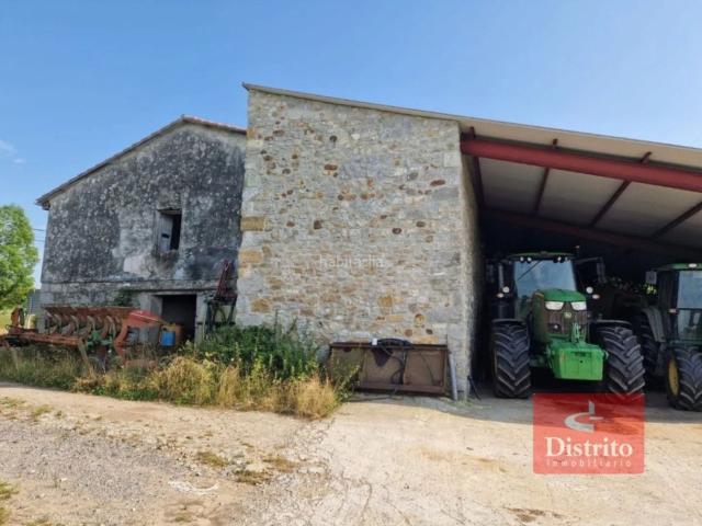 Casa en venta en Ribamontán al Mar, Suesa. Casa de pueblo en parcela de 1.750 m en Suesa. Casas Ribamontán al.