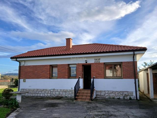 Casa en venta en Ribamontán al Mar, Somo. Casa independiente a 1,5 km de las playas. Casas Ribamontán al.