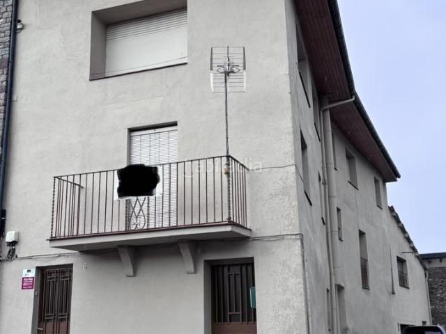 Casa en venta en Ribera d´Urgellet. GRAN CASA DE PUEBLO CON DOS VIVIENDAS. Casas Ribera.