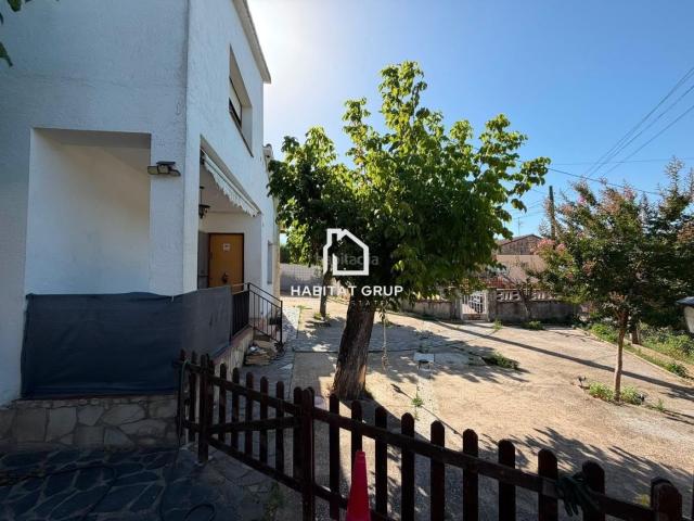 Casa en venta en Riells i Viabrea. Casas Riells i.