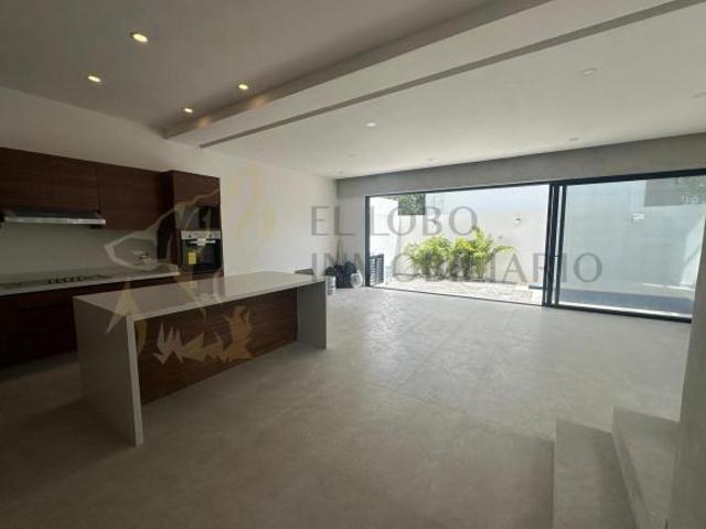 Casa en Venta en Rio Residencial Terraza con alberca y jardín privado