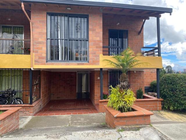 Casa En Venta En Rionegro En. V221284