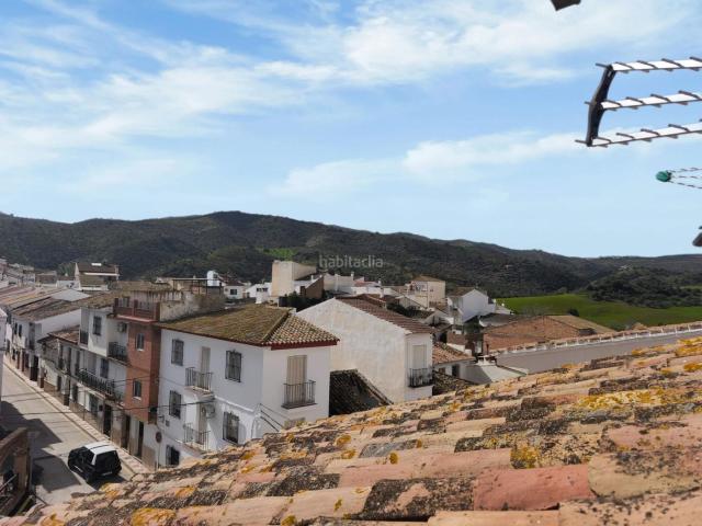 Casa en venta en Riogordo. Gran casa de Pueblo de tres Plantas Terraza 360º. Casas.