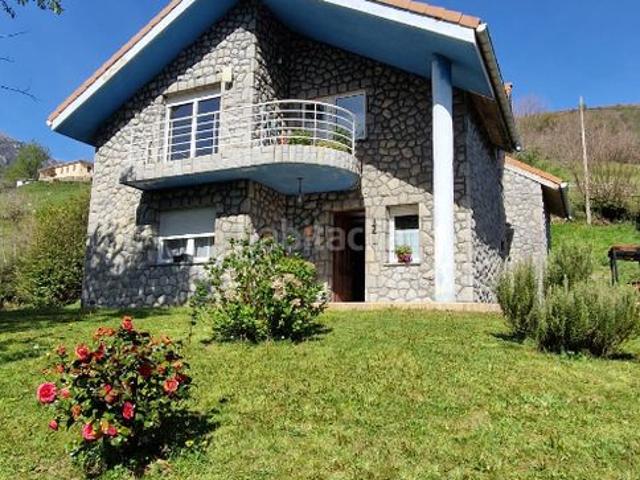 Casa en venta en Riosa. LA REBOLLA RIOSA. Casas.
