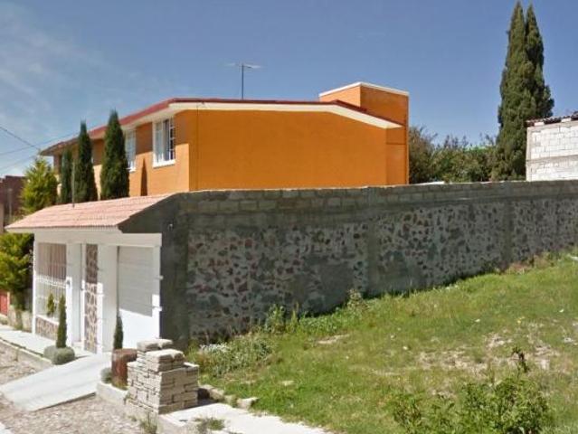 CASA EN VENTA EN RINCON DE TULIPANES