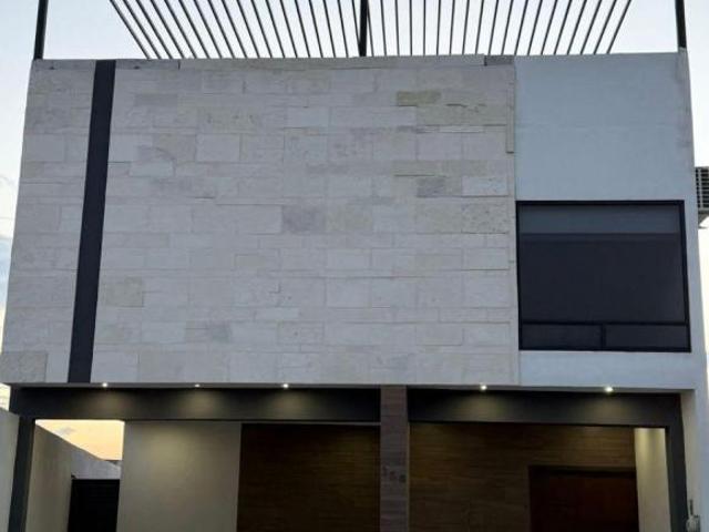 CASA EN venta EN RINCÓN DE LOS ENCINOS, SALTILLO NORTE – NUEVA, ROOFTOP Y 3 NIVELES