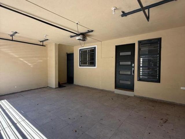 CASA EN VENTA EN RINCÓN DEL BOSQUE, GENERAL ESCOBEDO, NUEVO LEÓN