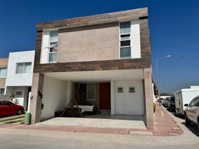 Casa en Venta en Rincón del Pilar al Norponiente de Aguascalientes