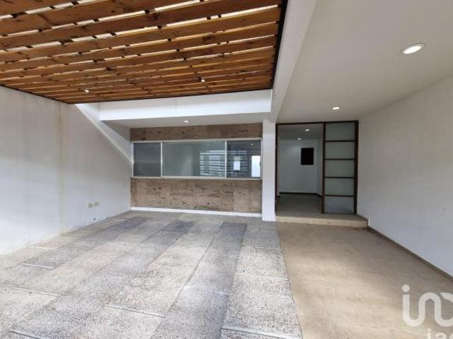 CASA EN VENTA EN RINCON DEL PILAR FRENTE AL TEC