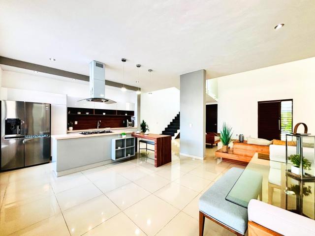 Casa en Venta en Nuevo Vallarta con alberca privada cerca de playa