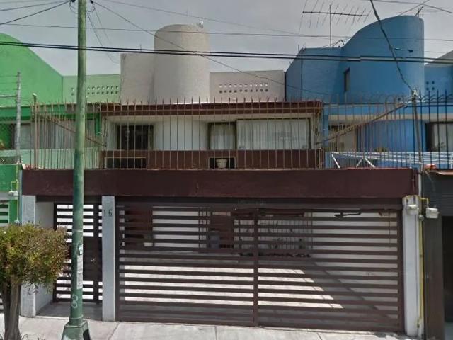 Casa en venta en Rinconada Coapa 2A Sección, Tlalpan, Ciudad de México