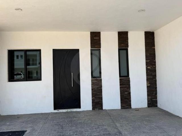 Casa en venta en Rinconada de Coyula