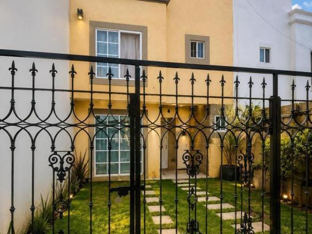 Casa en Venta en Rinconada del Bosque León Guanajuato Zona Norte