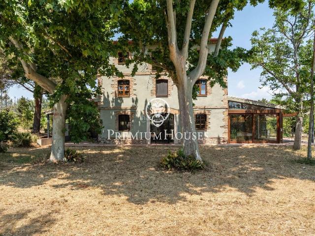 Casa en venta en Riudoms. Casa moderna en Riudoms con jardín. Casas.