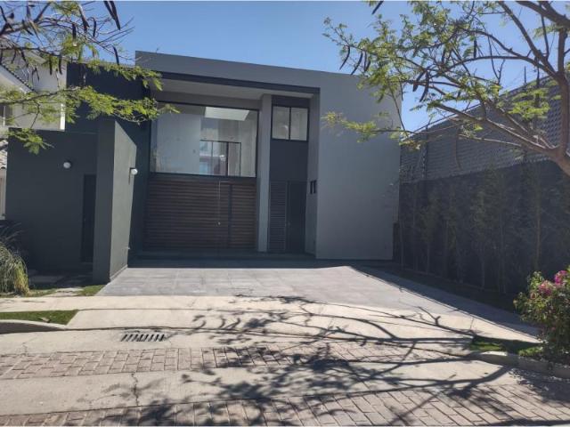Casa en venta en Riveras del Campestre, Celaya, Guanajuato
