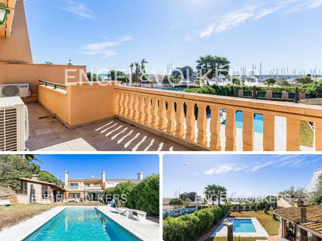 Casa en venta en Roda de Barà Costa Dorada. Vive el Mediterráneo villa con piscina y vistas al puerto. Casas Roda de.