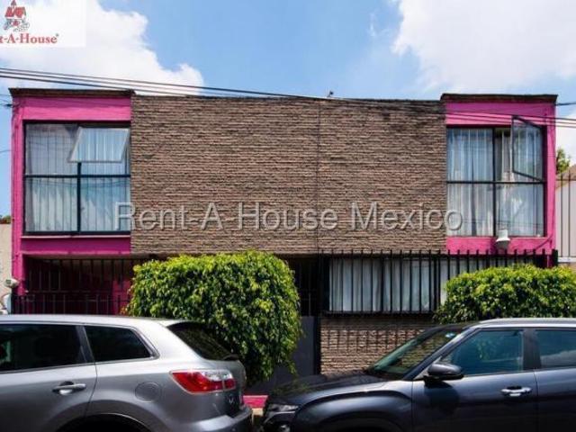 Casa en Venta en Romero de Torreros, Coyoacan JL 27 1102