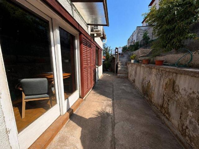 Casa en venta en ronda Montolivet, Olot, de 60 m² 2 habitaciones por 170.000