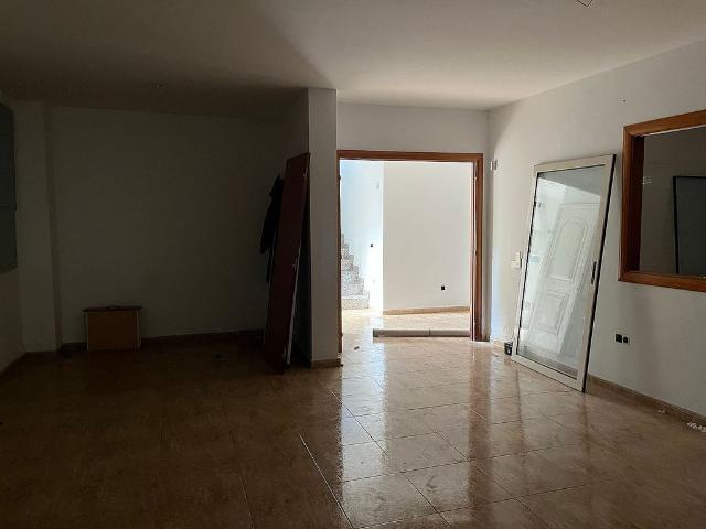Casa en venta en ronda D'urgell, Collbató, de 200 m² 4 habitaciones por 423.000