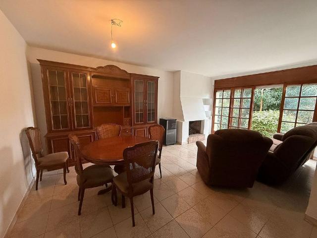 Casa en venta en ronda Del Fort Roig, Girona, de 115 m² 4 habitaciones por 590.000