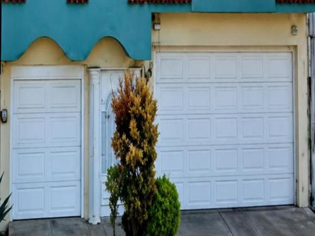 CASA EN VENTA EN ROSA LINDA CELAYA GUANAJUATO