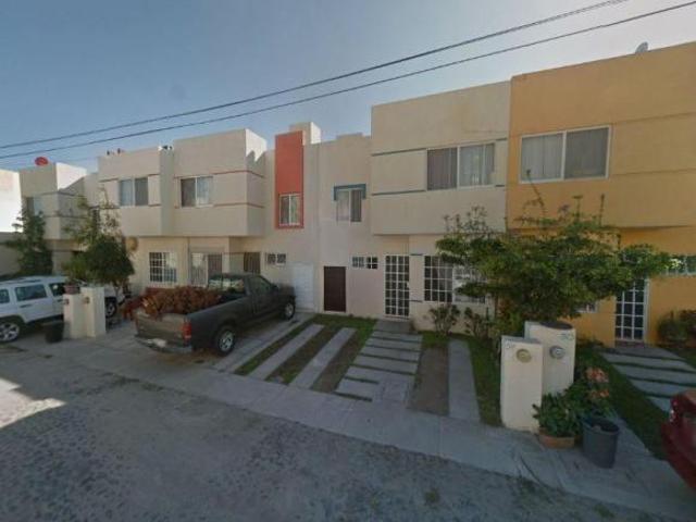 CASA EN VENTA EN ROSA MORADA, MANZANILLO, COLIMA