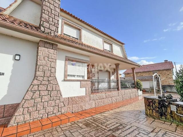 Casa en venta en Rosal O. Casas Rosal.