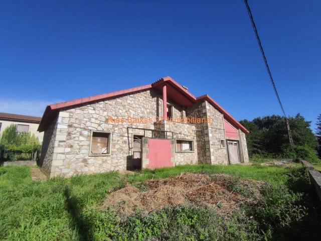 Casa en venta en Rosal O. REF 2825 CHALET 4 DORM. POSIBILIDAD ENTREGA ACABADO O ROSAL. Casas Rosal.
