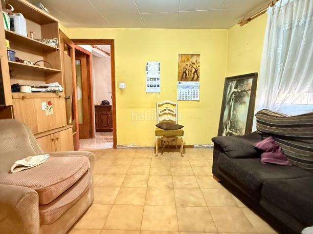 Casa en venta en Rosselló. Casas.