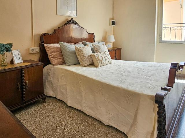 Casa en venta en Rótova. CASA CON NEGOCIO. Casas.