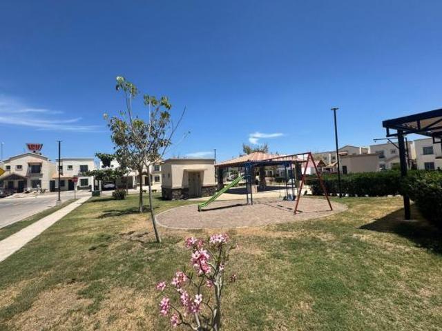 CASA EN VENTA EN STANZA CASTILLA