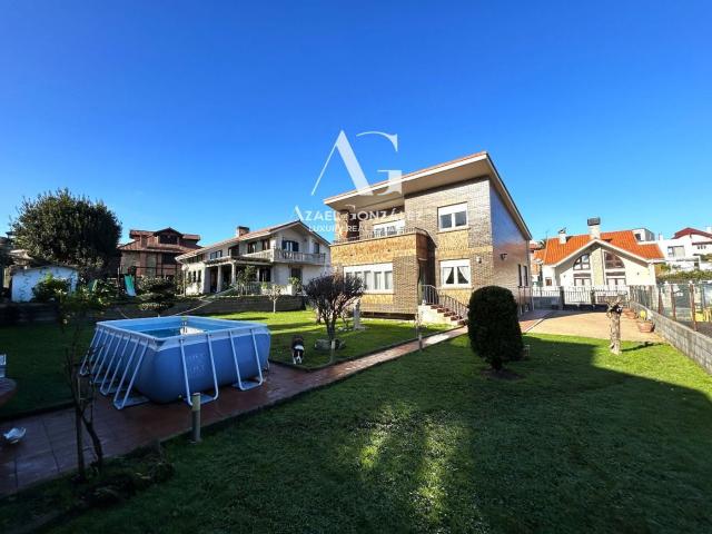 Casa en venta en Suances. Casa independiente en Suances. Casas.