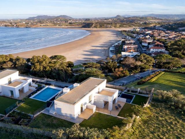Casa en venta en Suances. Arquitectura, mar y privacidad Villa de obra nueva en un enclave irrepetible de Cantabria. Casas.
