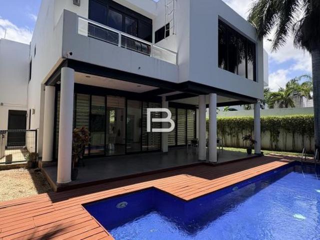 Casa En Venta En Supermanzana 11