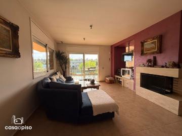 Casa en venta en Sabadell, Castellarnau. Casa independiente en Castellarnau con gran parcela. Casas.
