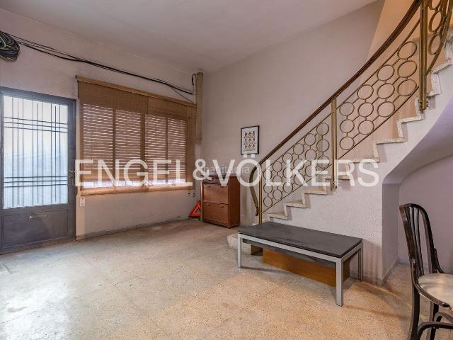 Casa adosada en venta en Sabadell, Centre. Casa centro de Sabadell. Casas adosadas.