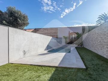 Casa en venta en Sabadell, Centre. CASA DE LUJO EN EL CENTRO DE SABADELL CON PISCINA. Casas.