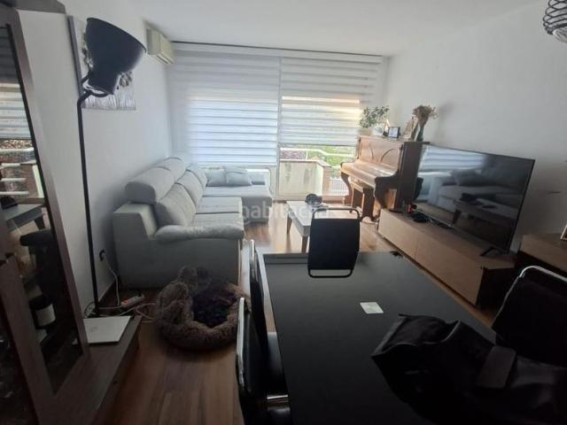 Casa en venta en Sabadell, Centre. CASA EN EL CENTRO CON PATIO Y GARAJE. Casas.