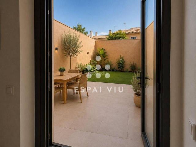 Casa en venta en Sabadell, Els Merinals. Encantadora casa. Ideal singles. Casas.