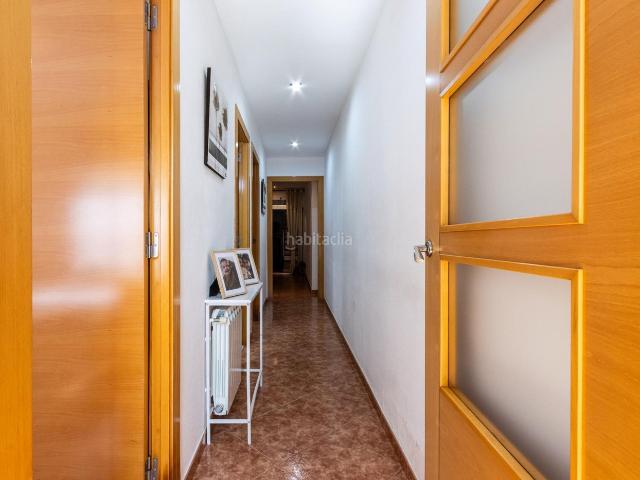 Casa en venta en Sabadell, Poble Nou. CASA CON TERRAZA, CHIMENEA Y AMPLIOS ESPACIOS EN POBLENOU. Casas.