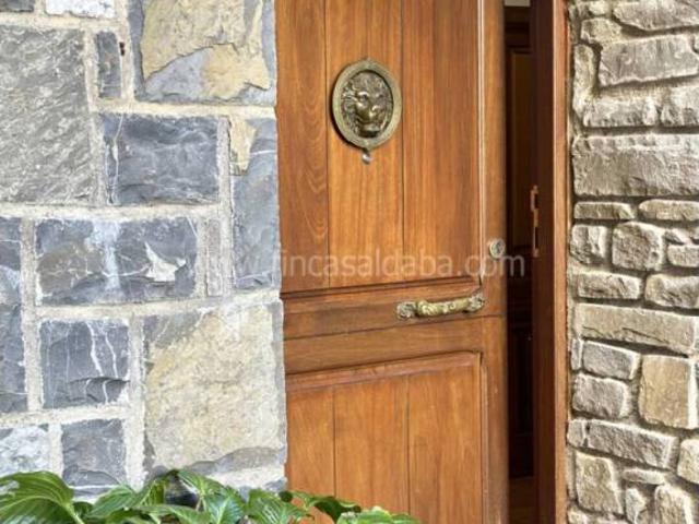 Casa en Venta en Sabiñánigo