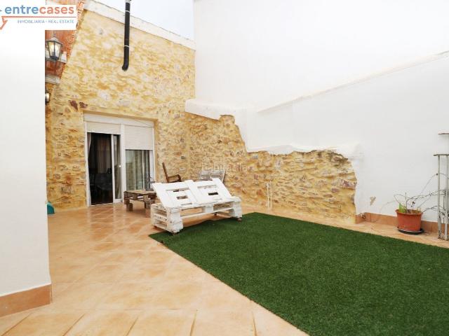Casa en venta en Sagunt, Centro El Castillo. CASA INDEPENDIENTE EN EL CENTRO DE SAGUNTO. Casas.