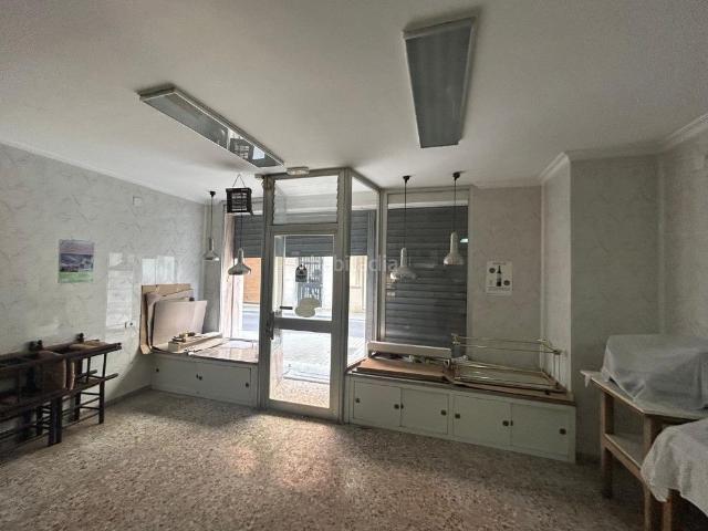Casa en venta en Sagunt, Centro El Castillo. SE VENDE CASA EN SAGUNTO. EN EL CENTRO CON TRES PLANTAS PARA REFORMAR. Casas.