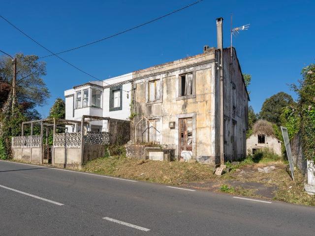 Casa en venta en Sada. Oportunidad única en Sada Conjunto de Dos Viviendas y nave con Potencial Ilimitado. Casas.