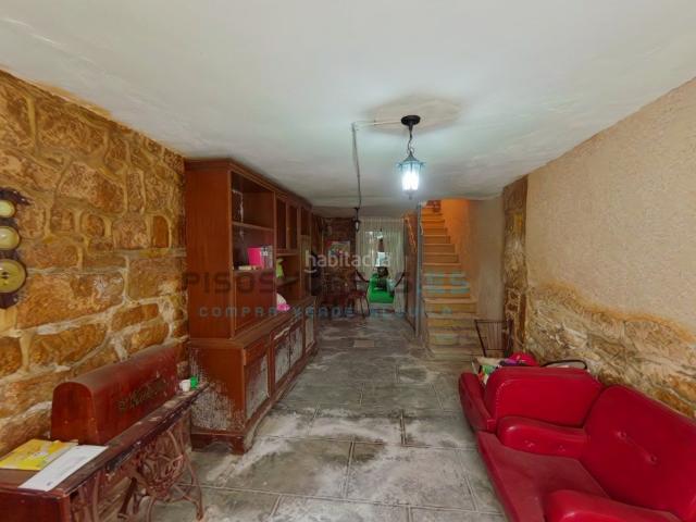 Casa en venta en Sádaba. Casa con dos viviendas en venta en el centro Sádaba Zaragoza. Casas.